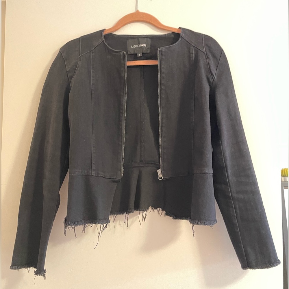 Fashion Nova black distressed denim jacket | S
